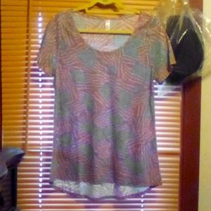 LulaRoe shirt.